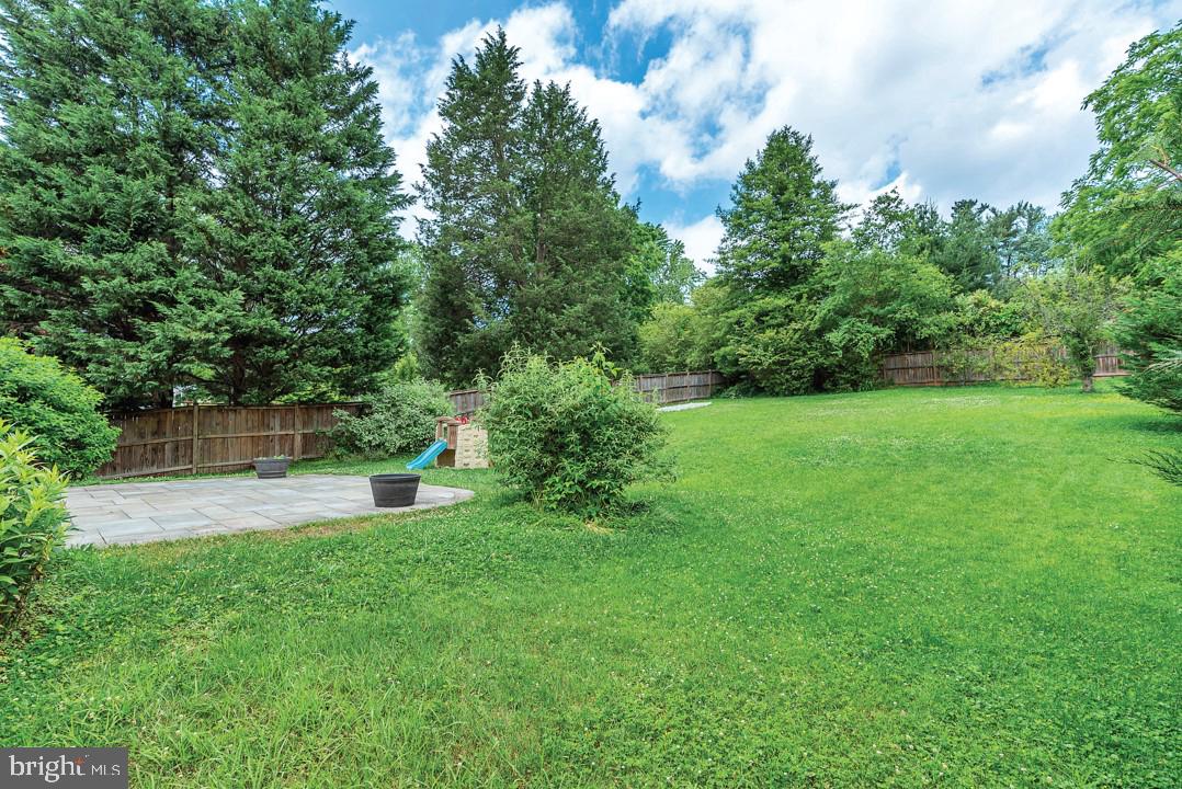 VIENNA WOODS - Residential