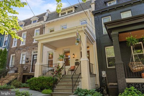 4115 3RD STREET NW WASHINGTON DC 20011