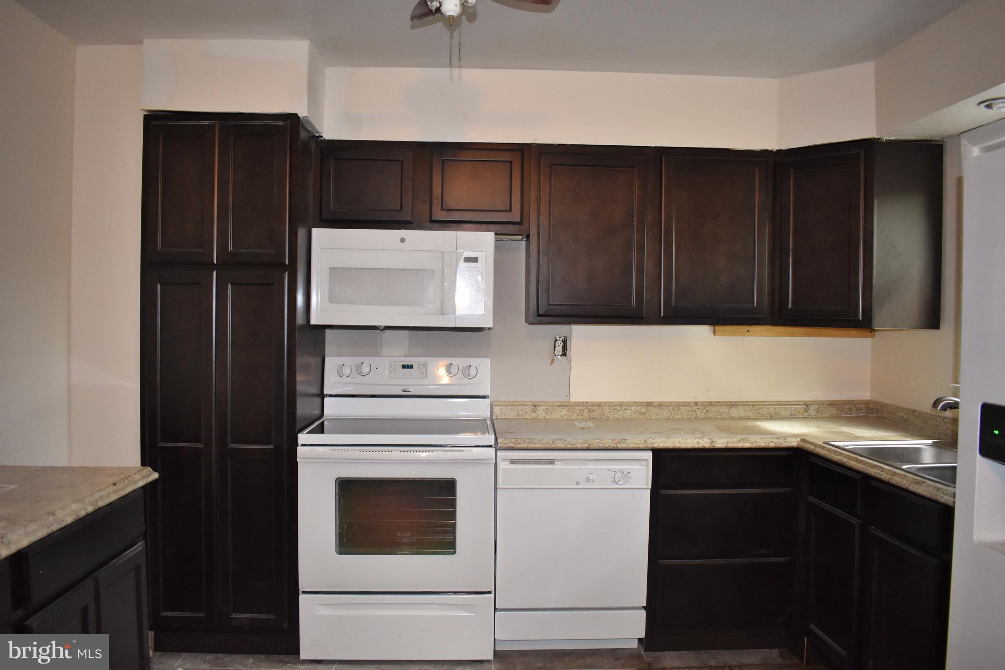 GOOD LUCK ESTATES - Residential Lease