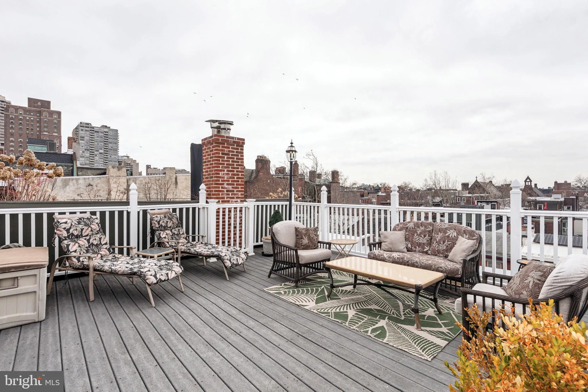 Philadelphia, Pennsylvania 19103, United States, 4 Bedrooms Bedrooms, ,Residential,Active,116901