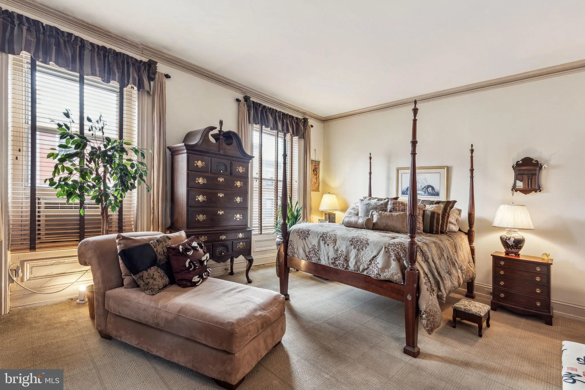 Philadelphia, Pennsylvania 19103, United States, 4 Bedrooms Bedrooms, ,Residential,Active,116901