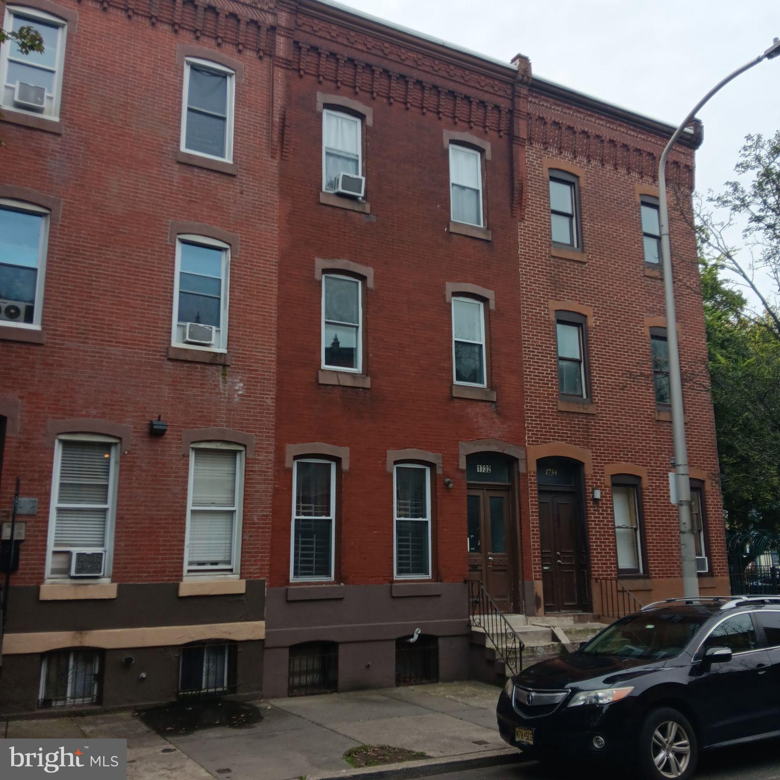 PHILADELPHIA (NORTH) - Residential Lease
