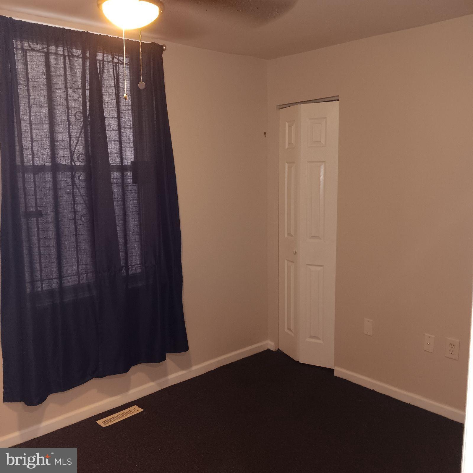 PHILADELPHIA (NORTH) - Residential Lease