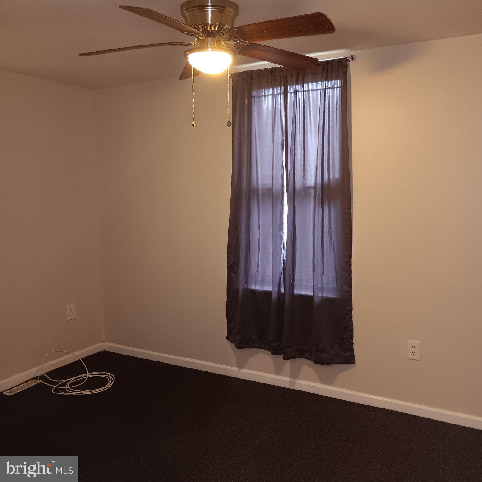 PHILADELPHIA (NORTH) - Residential Lease