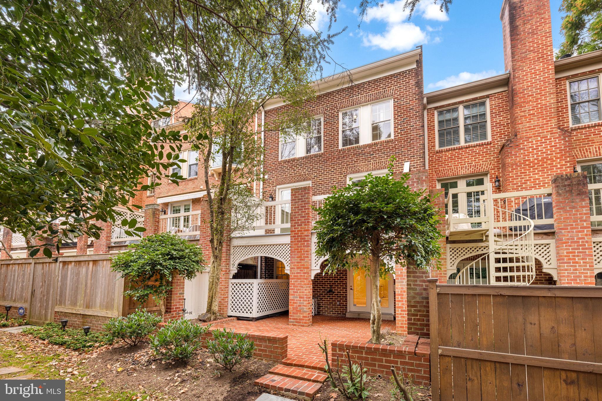 GEORGETOWN - Residential Lease