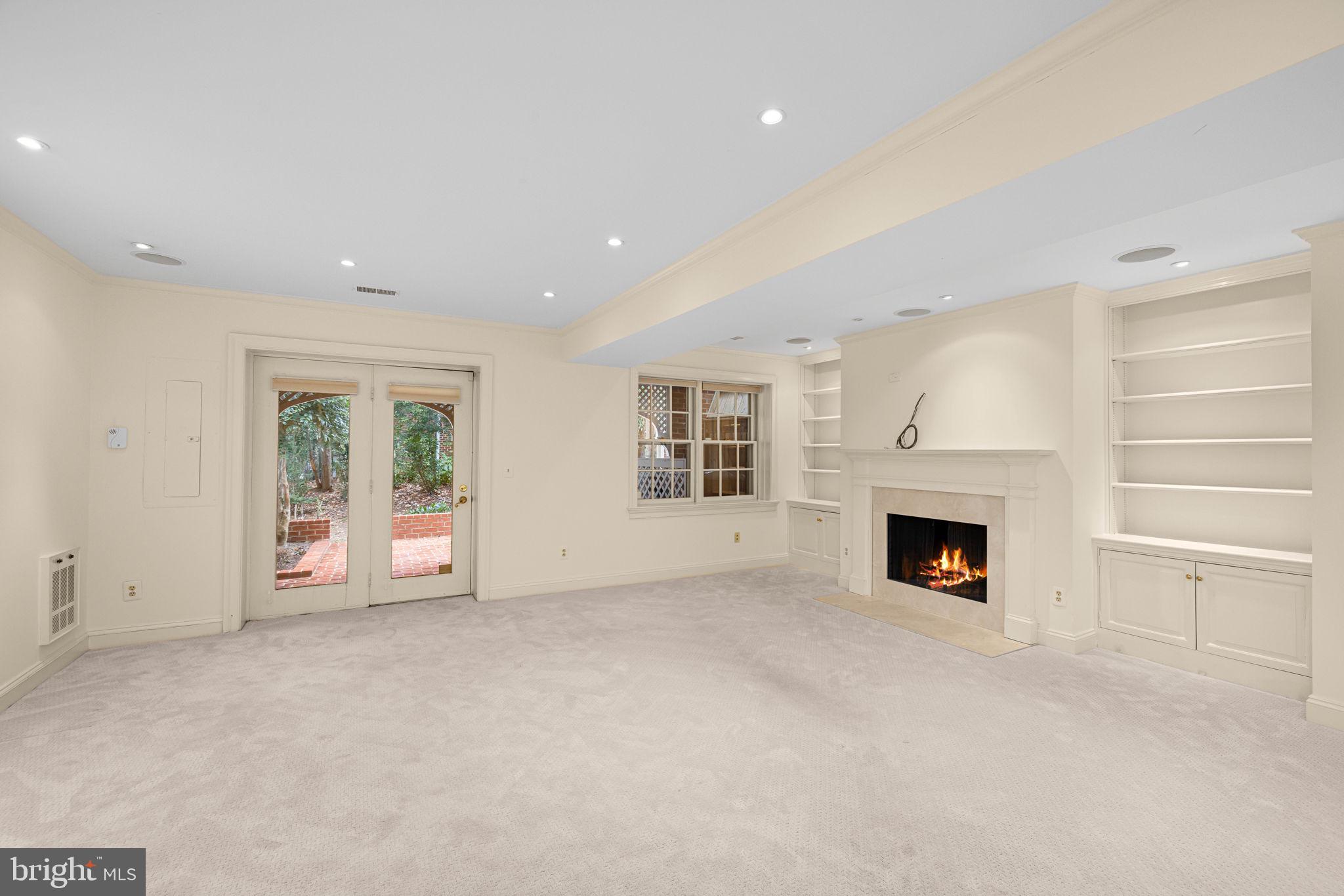 GEORGETOWN - Residential Lease