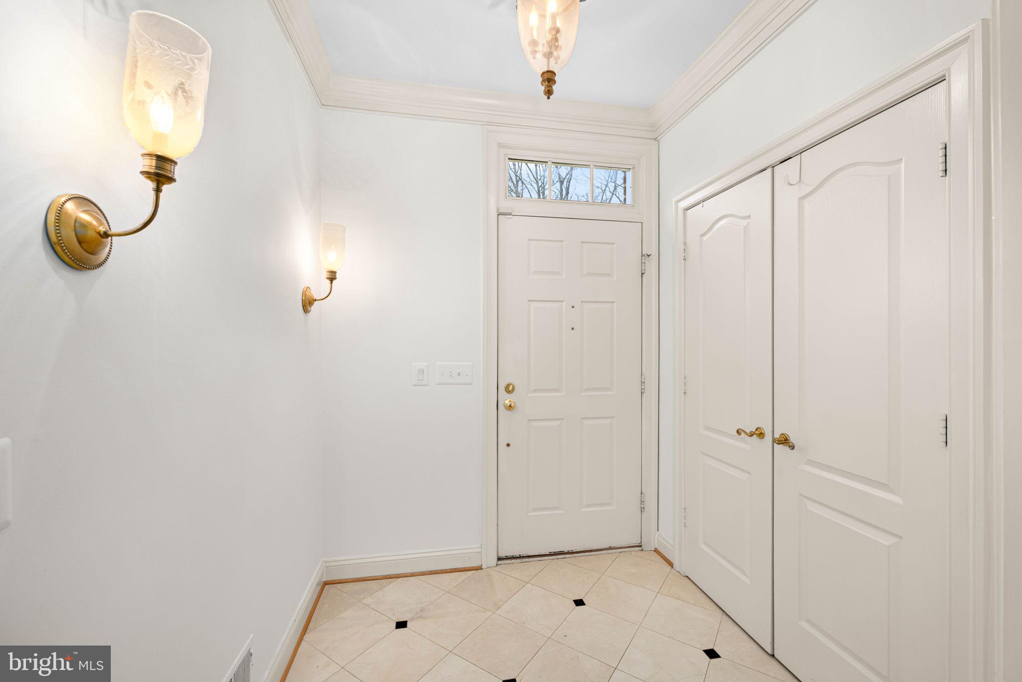 GEORGETOWN - Residential Lease