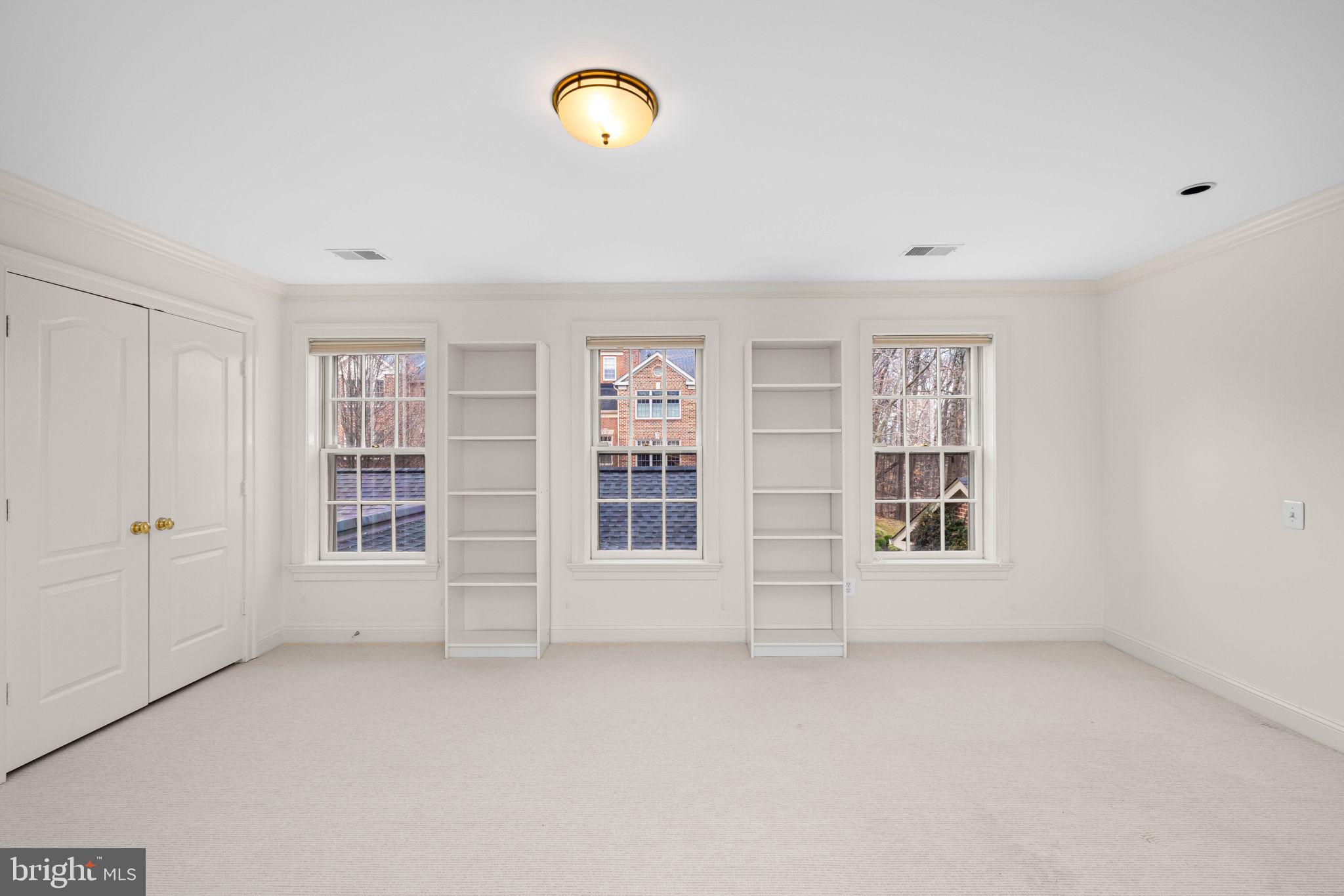 GEORGETOWN - Residential Lease