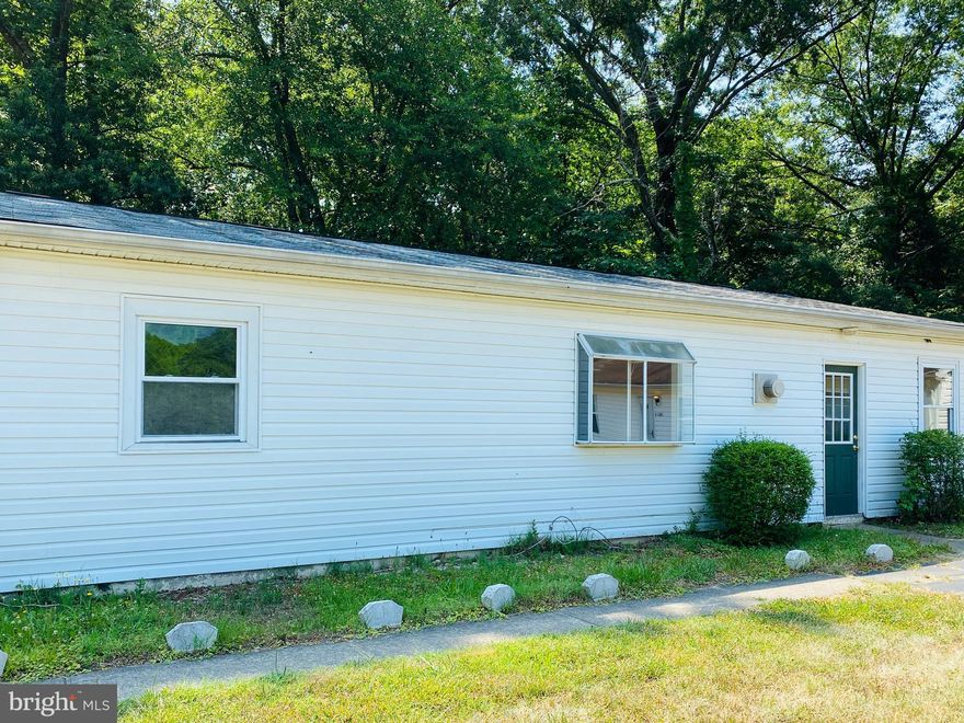 One level living. Spacious 3 bedroom 1 bath rambler on a wooded lot. Backs to trees. Eat-in kitchen. New floors. Full bath with shower/tub combo.  Located near Benchmark Road, just 3 miles from downtown Fredericksburg and the VRE. Convenient to shopping, restaurants, parks, and recreation. $10 Monthly HVAC filter program. Delivered Quarterly.  Pets are considered on a case by case basis.  Housing Choice Program Voucher's Accepted.  All Credit is Considered for this property.