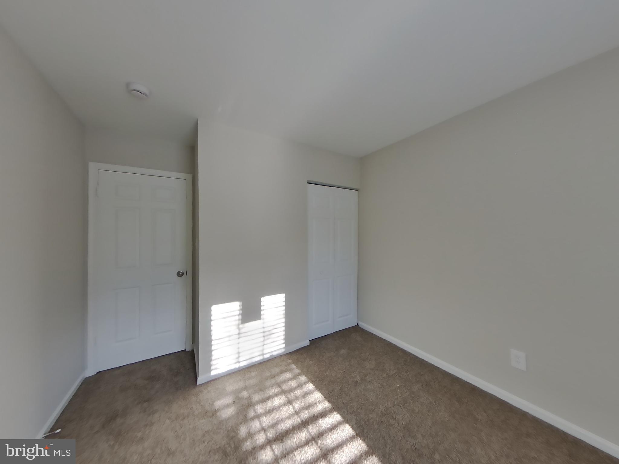 WOODLAND HILLS - Residential Lease