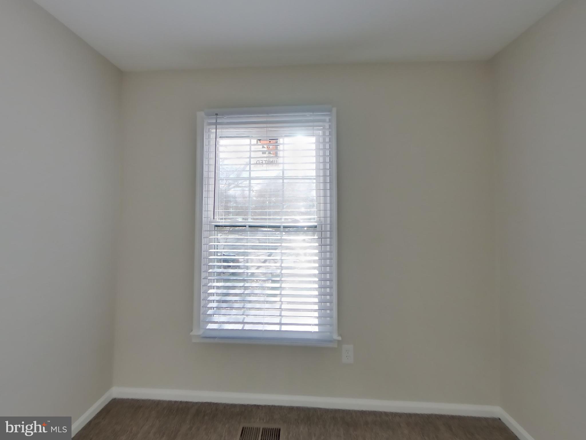 WOODLAND HILLS - Residential Lease