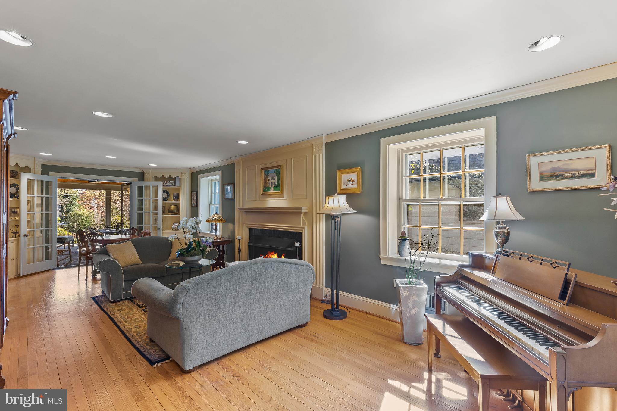 HOMELAND HISTORIC DISTRICT - Residential