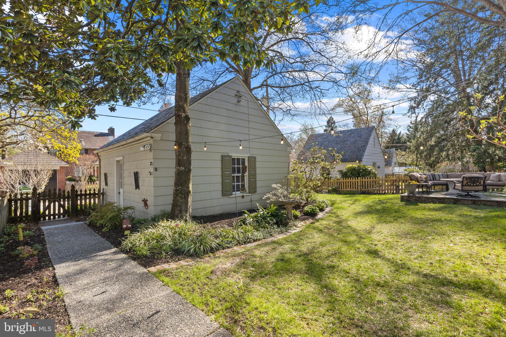 HOMELAND HISTORIC DISTRICT - Residential