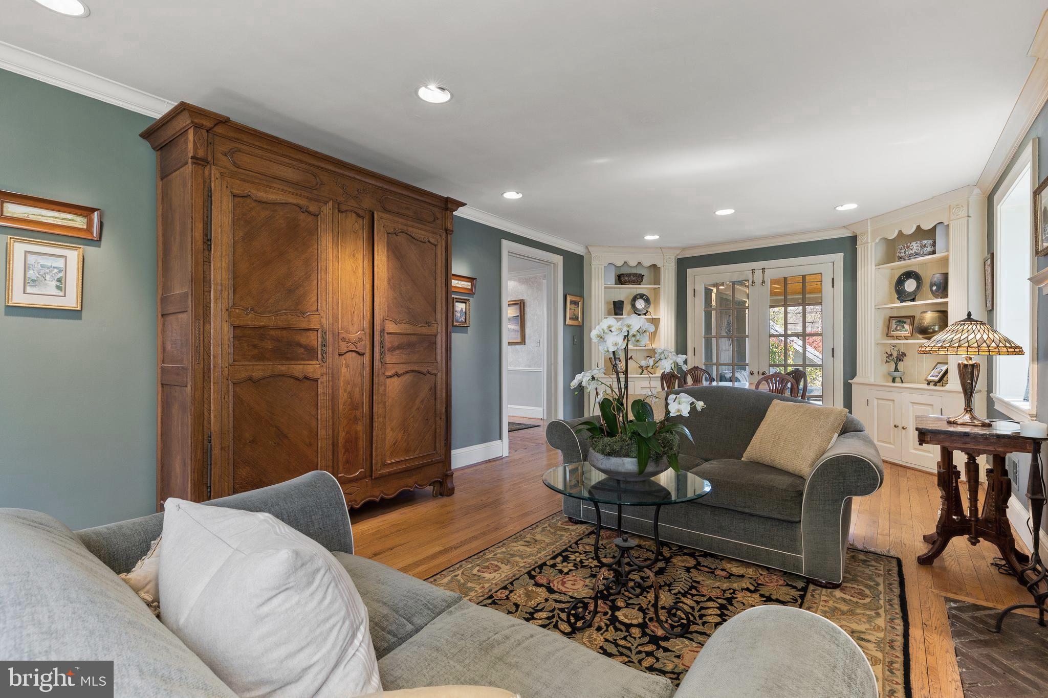 HOMELAND HISTORIC DISTRICT - Residential