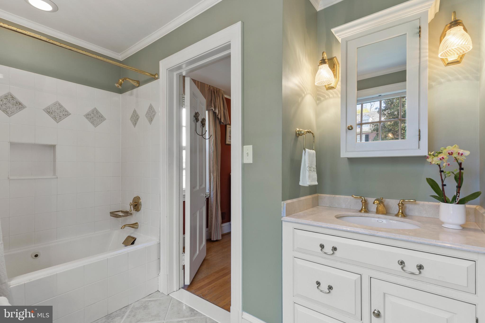 HOMELAND HISTORIC DISTRICT - Residential