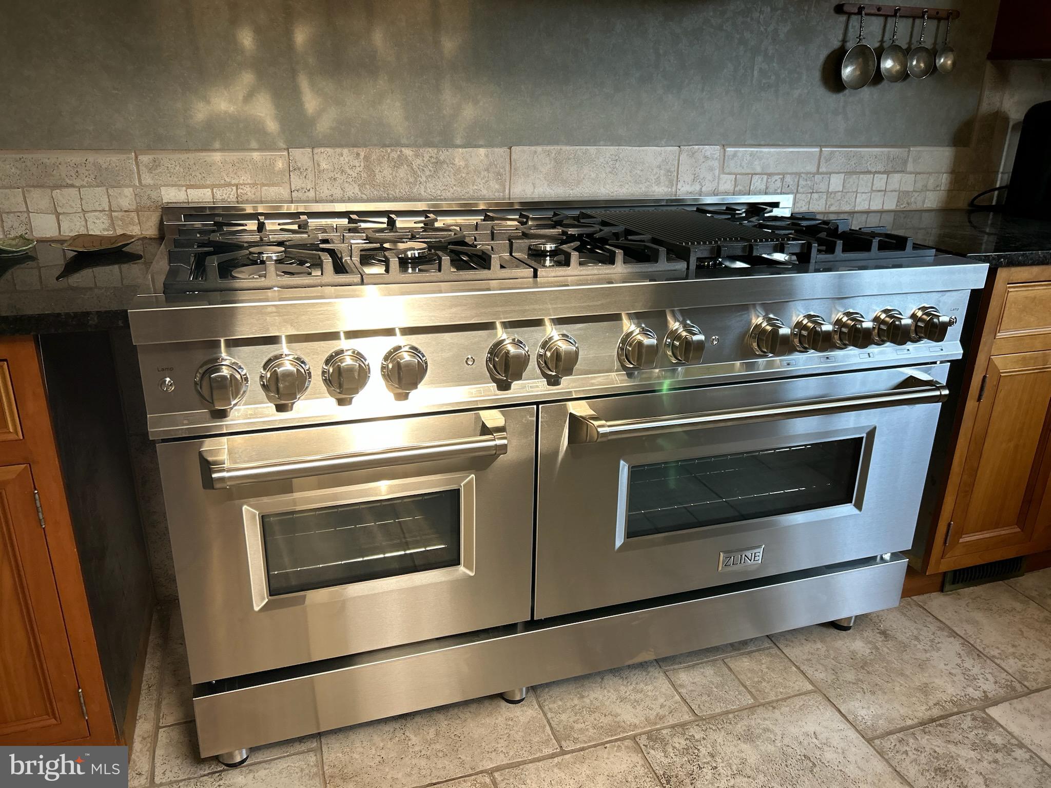 HOMELAND HISTORIC DISTRICT - Residential