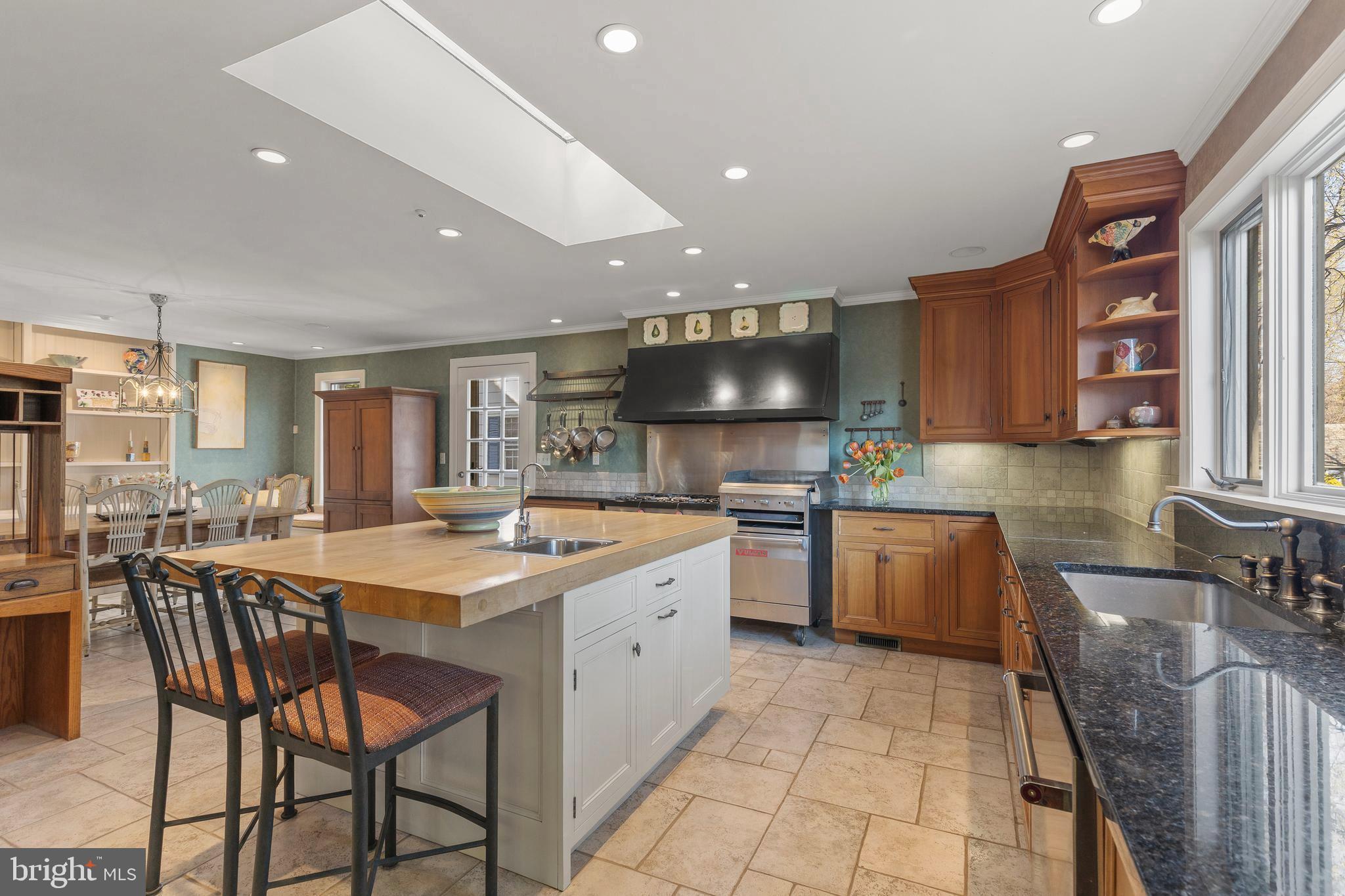 HOMELAND HISTORIC DISTRICT - Residential