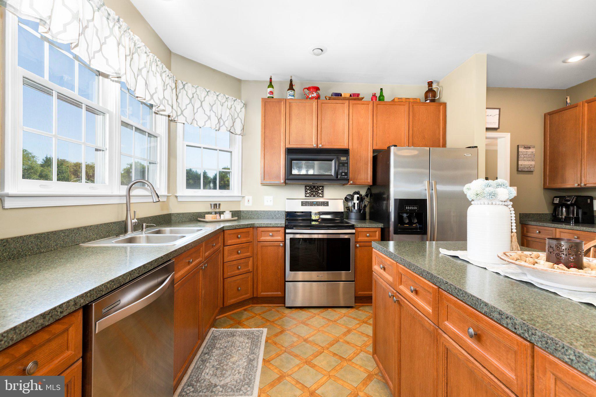 ASHBY MEADOW ESTATES - Residential