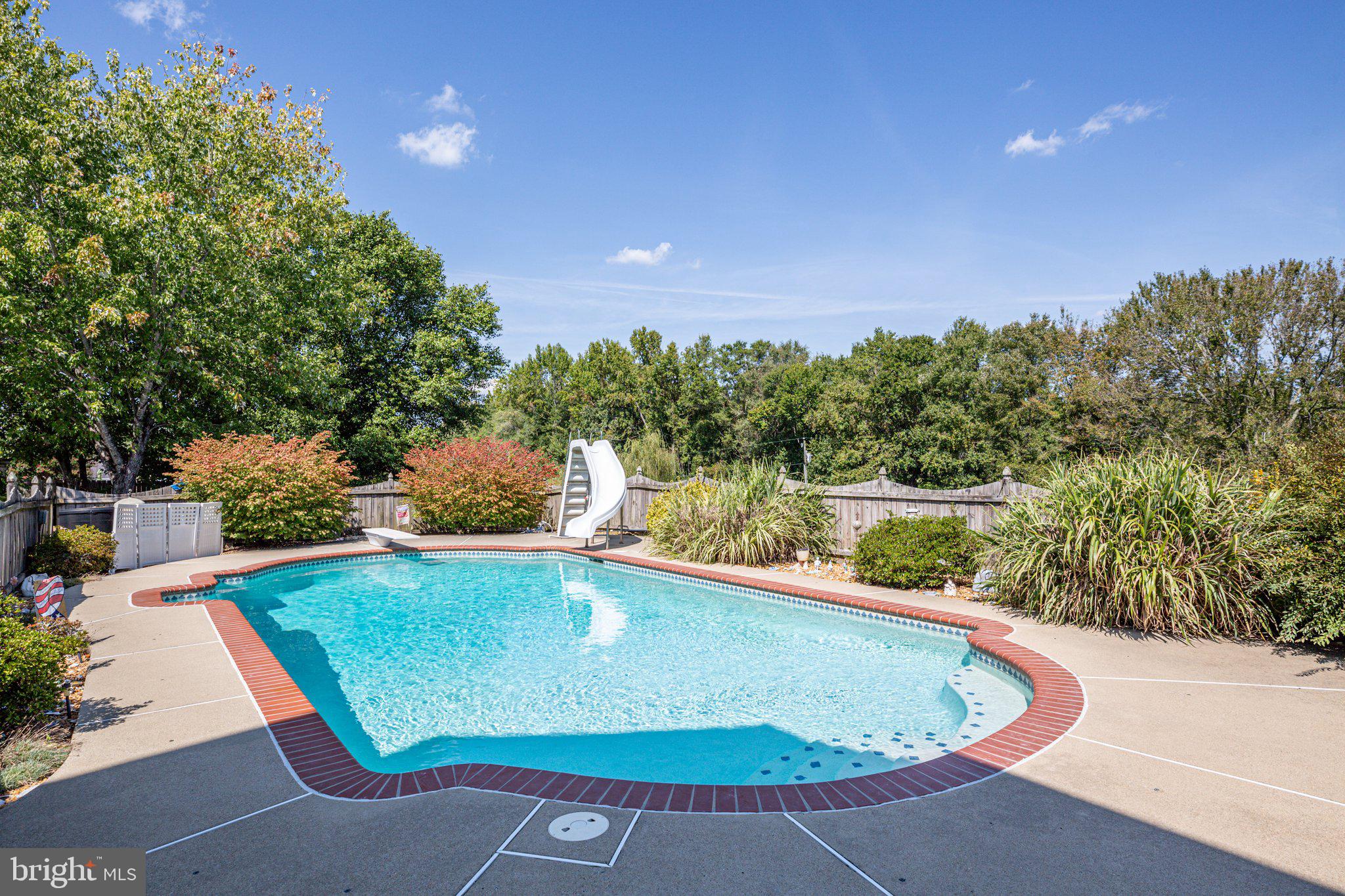 ASHBY MEADOW ESTATES - Residential