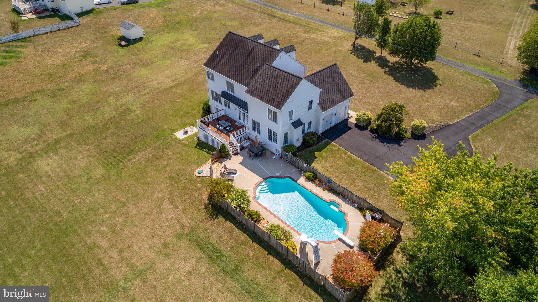 ASHBY MEADOW ESTATES - Residential