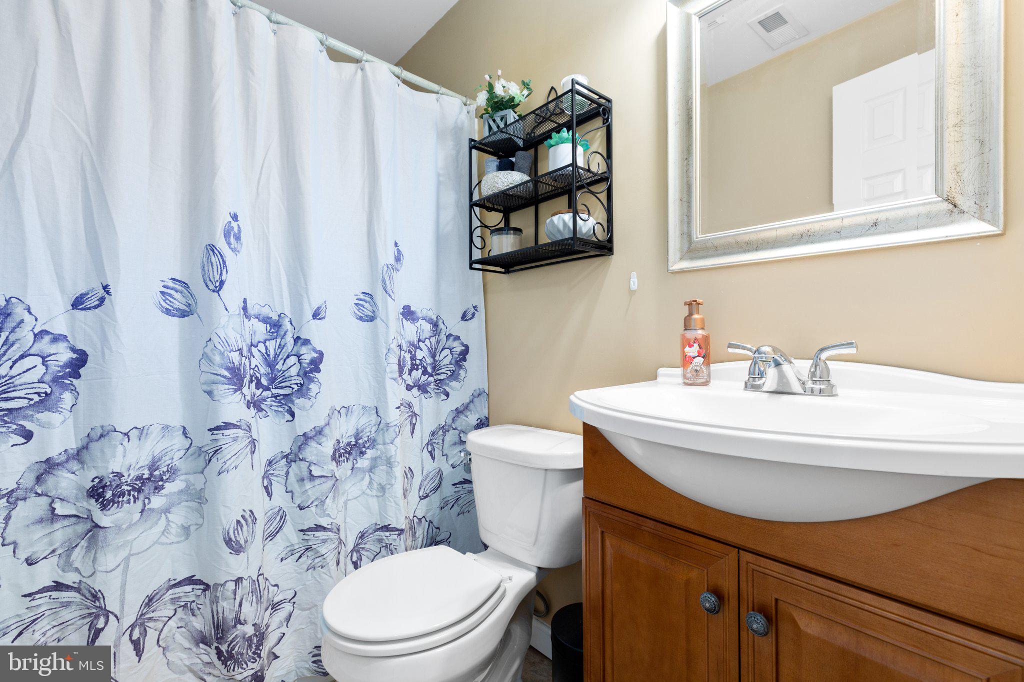 ASHBY MEADOW ESTATES - Residential