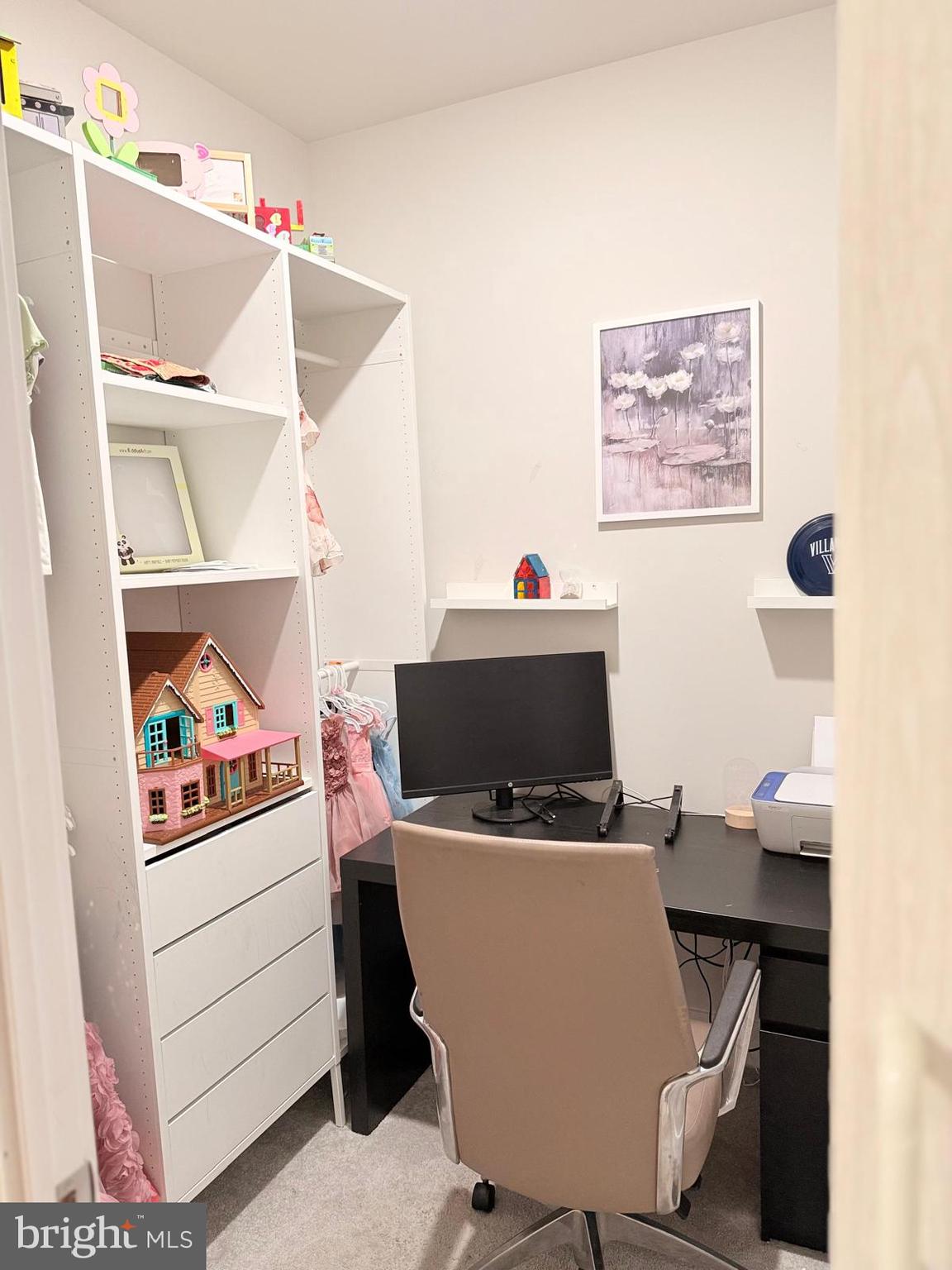 LOCHIEL FARM - Residential Lease