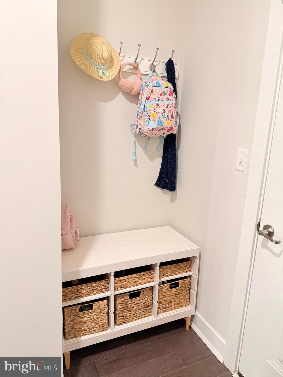 LOCHIEL FARM - Residential Lease