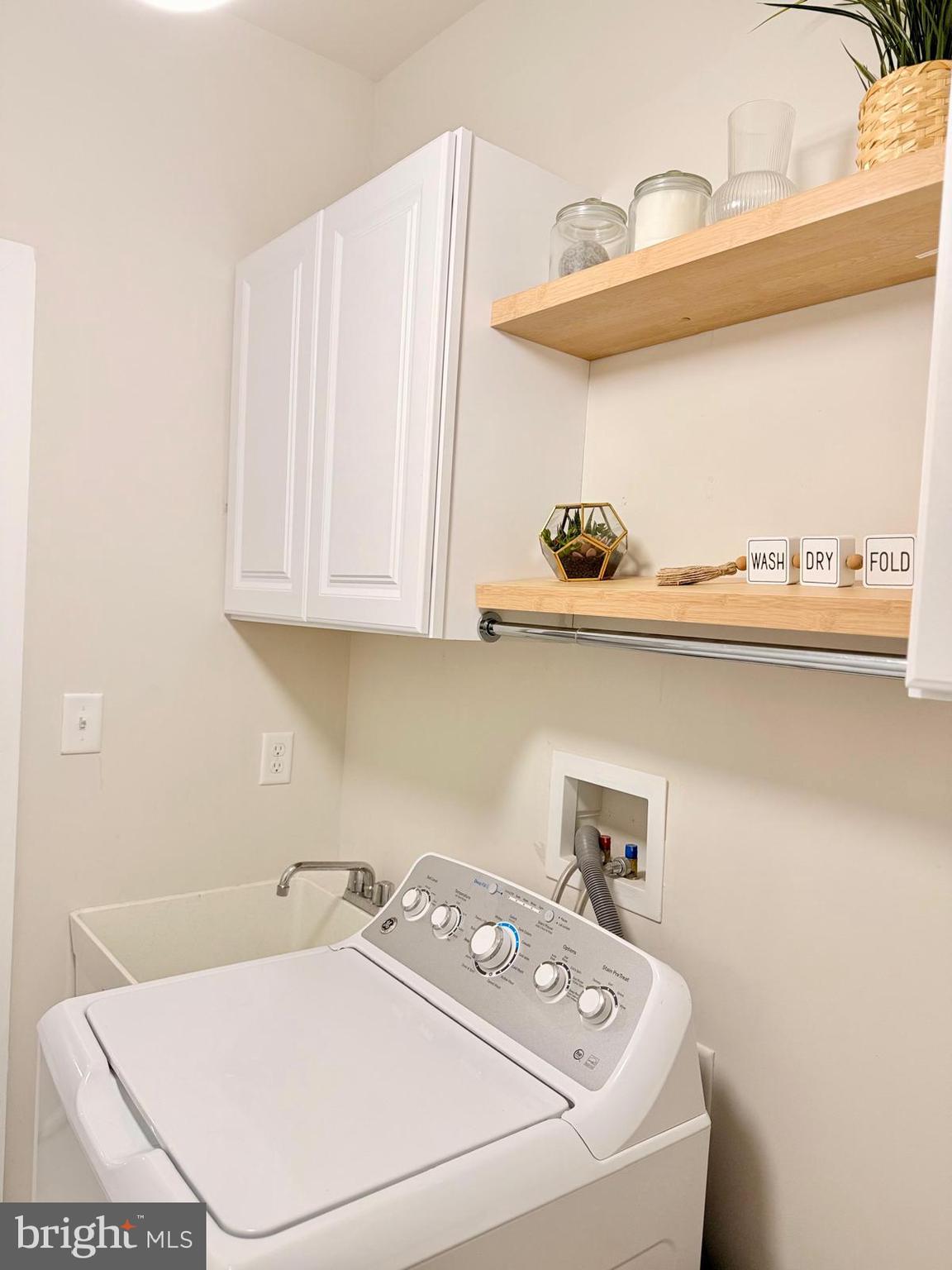 LOCHIEL FARM - Residential Lease