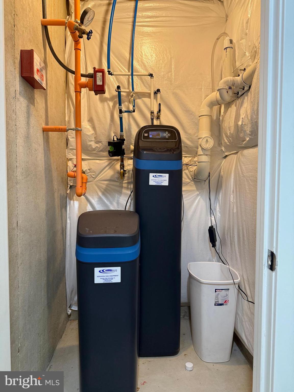 LOCHIEL FARM - Residential Lease