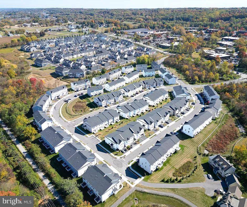 LOCHIEL FARM - Residential Lease