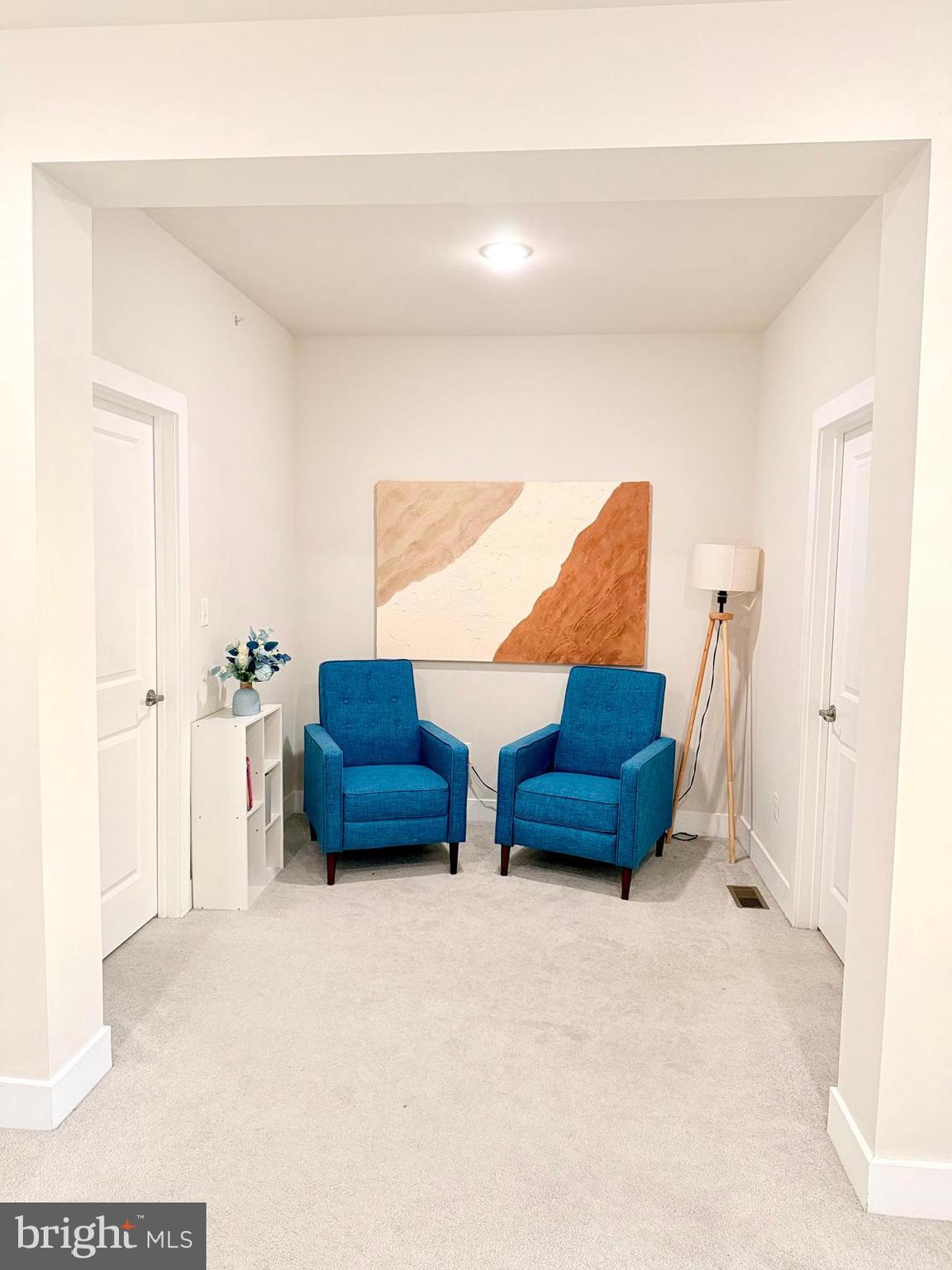 LOCHIEL FARM - Residential Lease