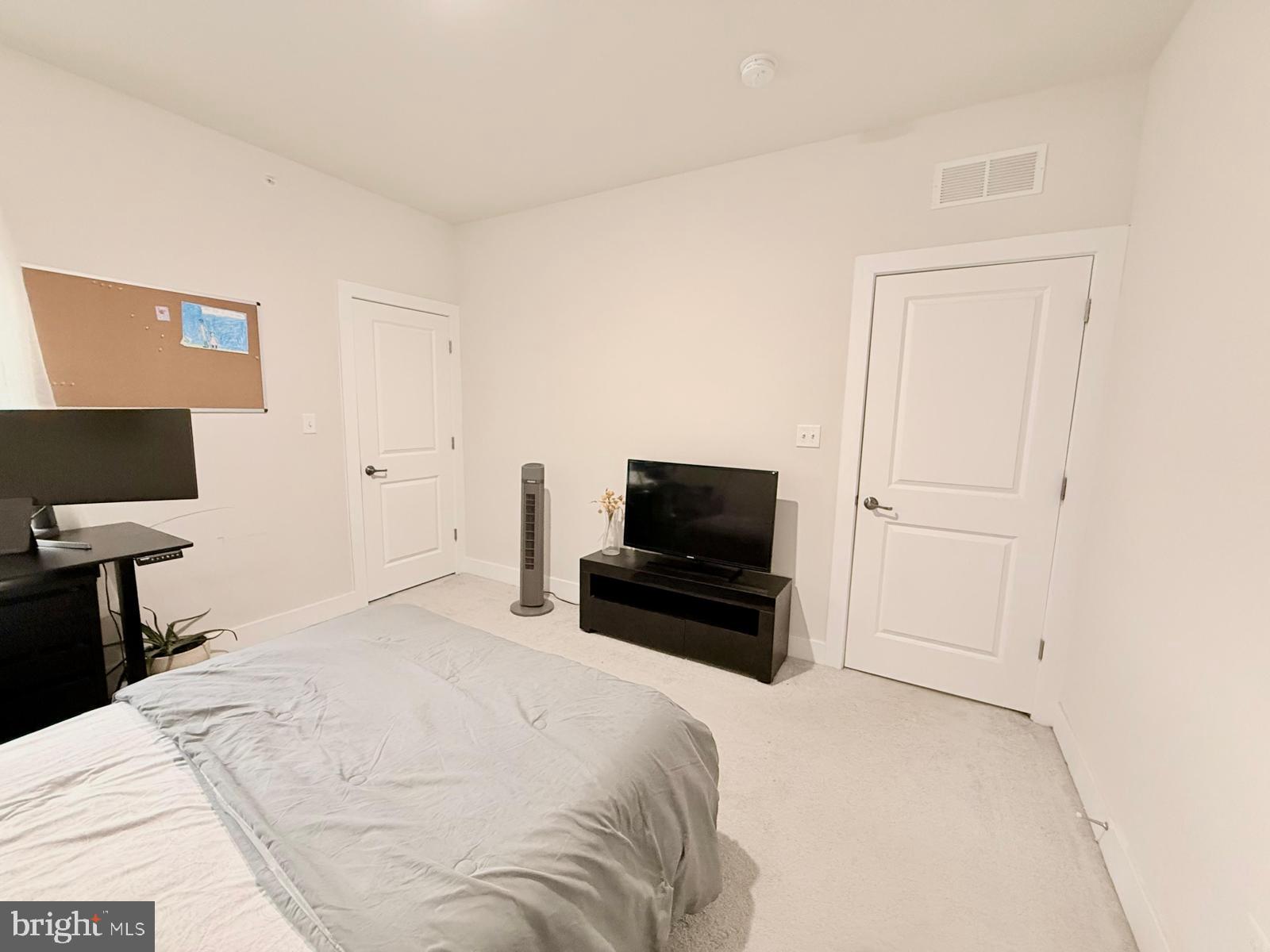 LOCHIEL FARM - Residential Lease