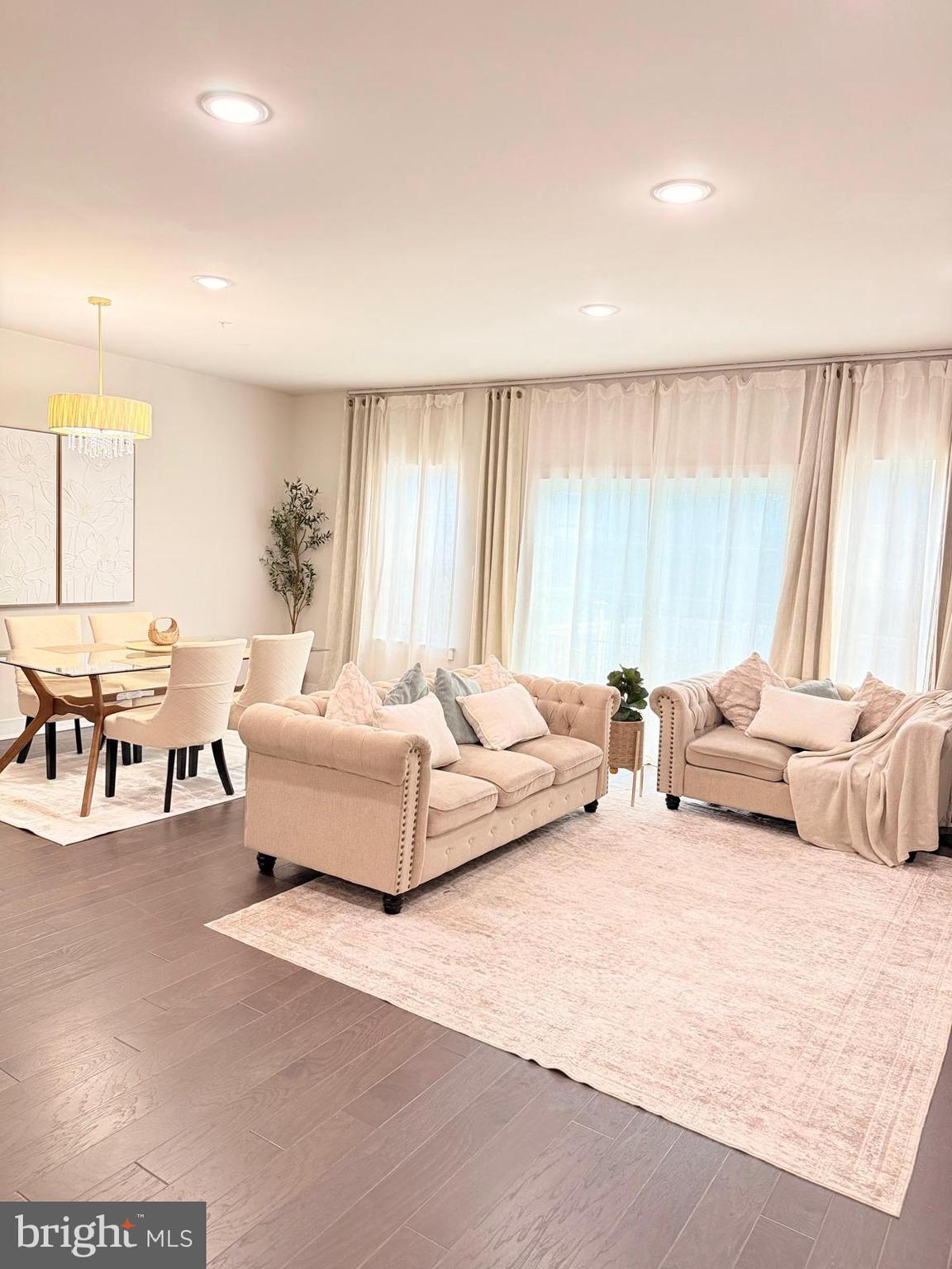 LOCHIEL FARM - Residential Lease