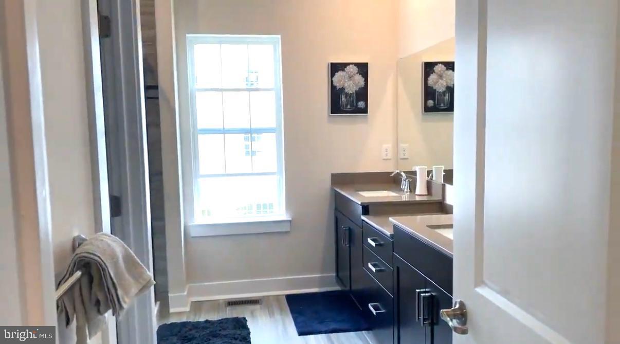 LOCHIEL FARM - Residential Lease