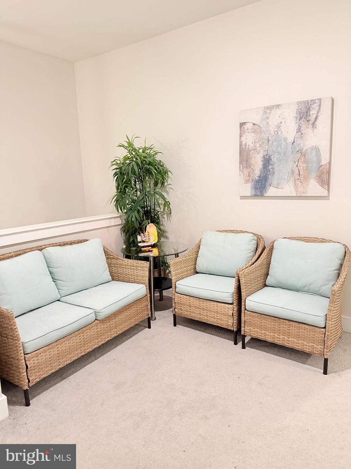 LOCHIEL FARM - Residential Lease