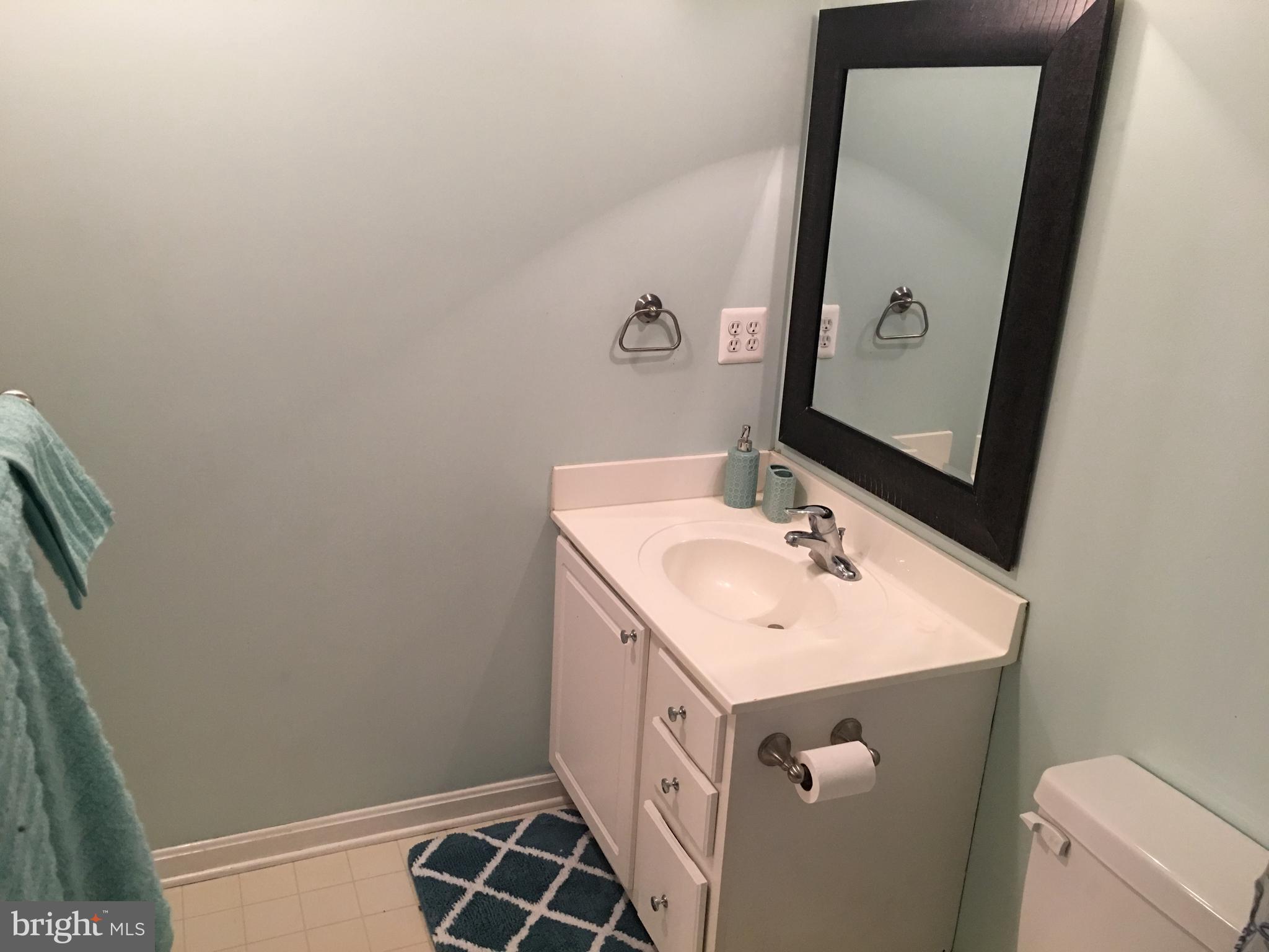 CEDAR LEE CONDOMINIUM - Residential