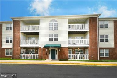 CEDAR LEE CONDOMINIUM - Residential