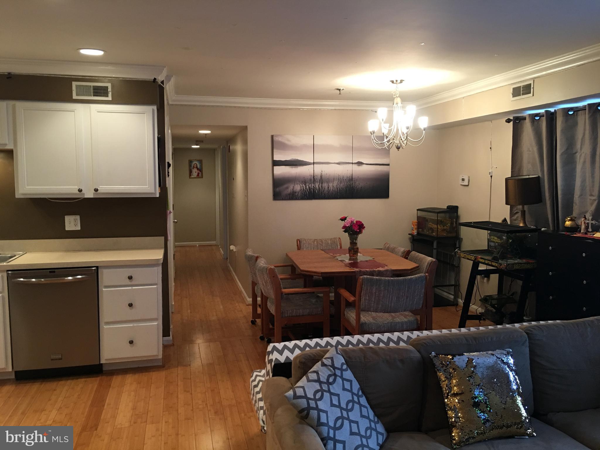 CEDAR LEE CONDOMINIUM - Residential