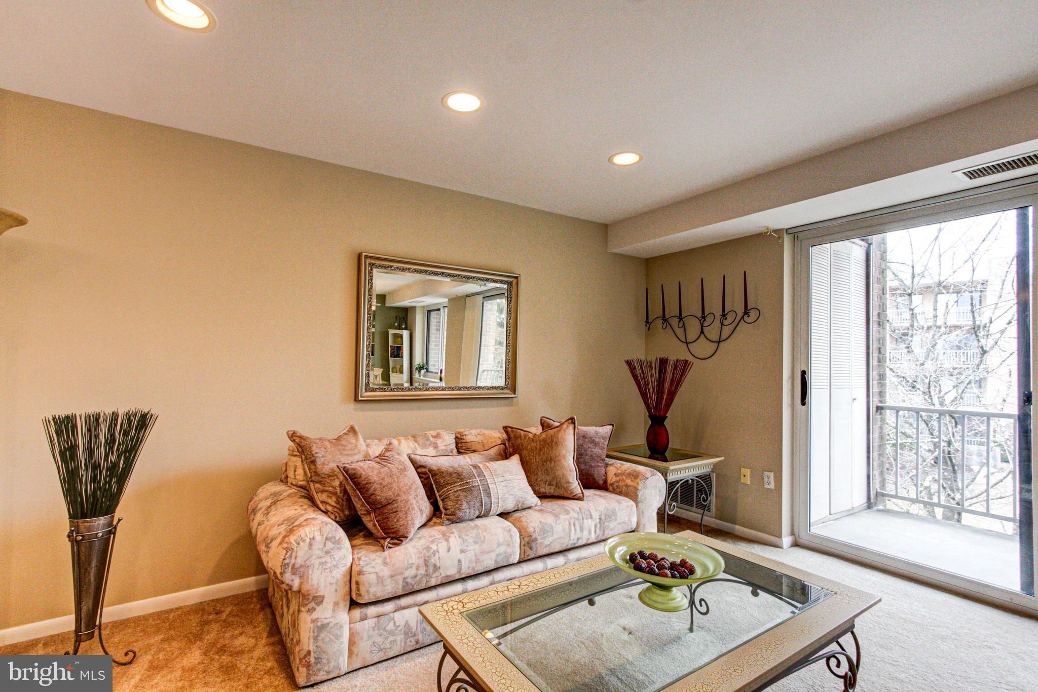 OAK HILL - Residential