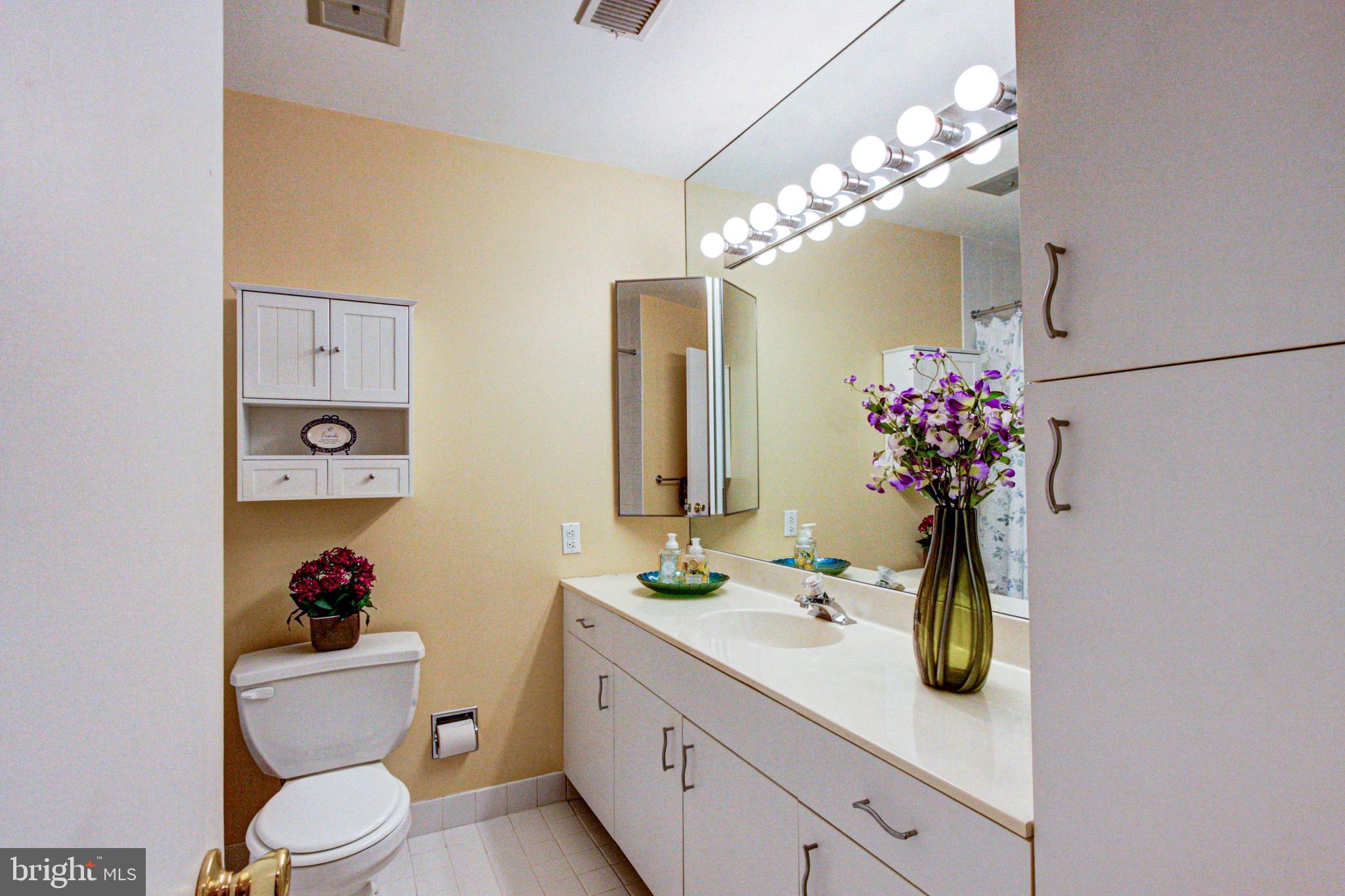 OAK HILL - Residential