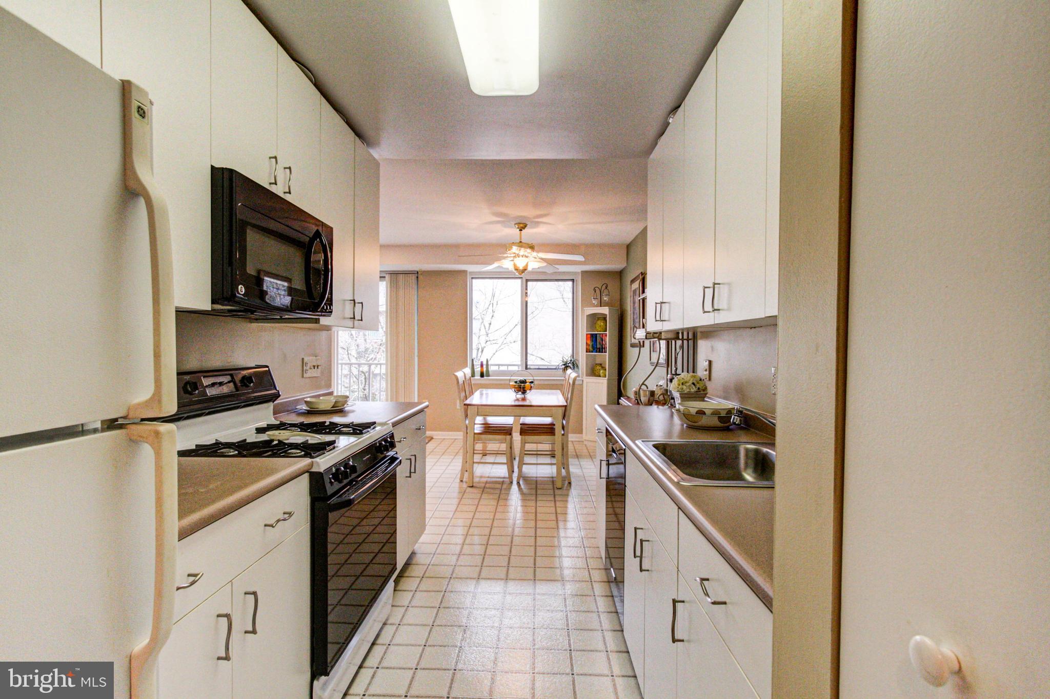 OAK HILL - Residential