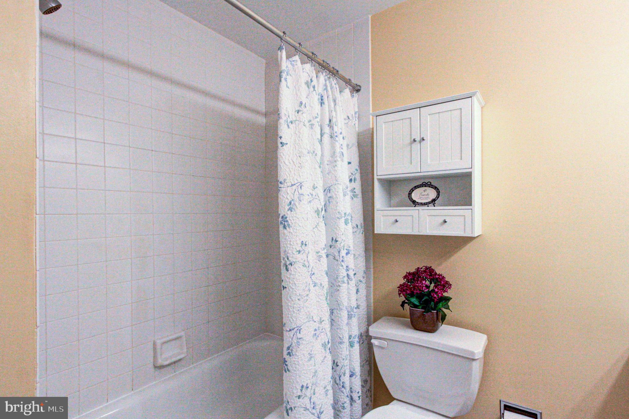 OAK HILL - Residential