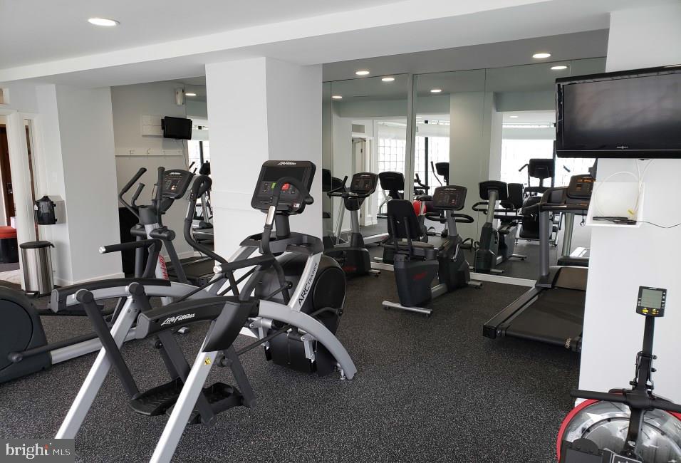 OAK HILL - Residential