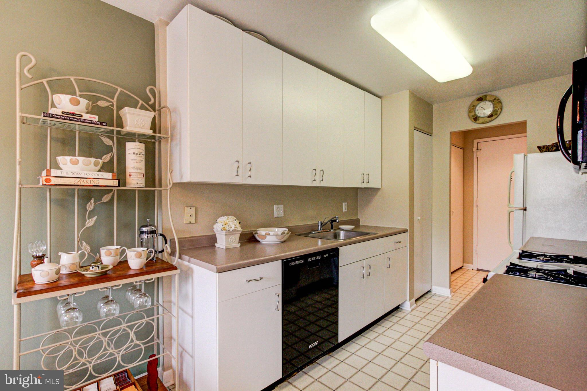 OAK HILL - Residential