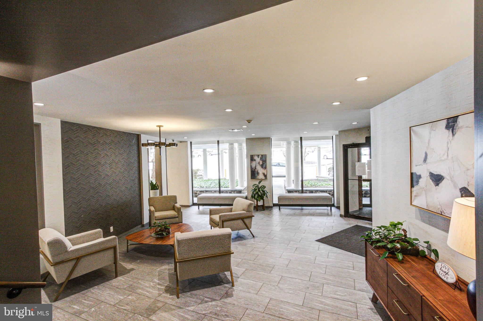 1655 OAKWOOD DRIVE CONDO 403