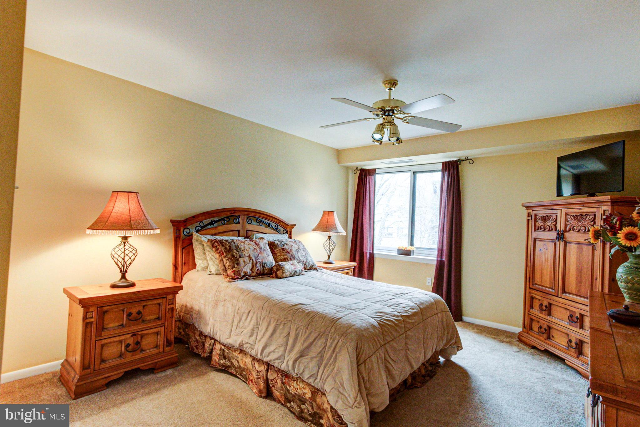 OAK HILL - Residential