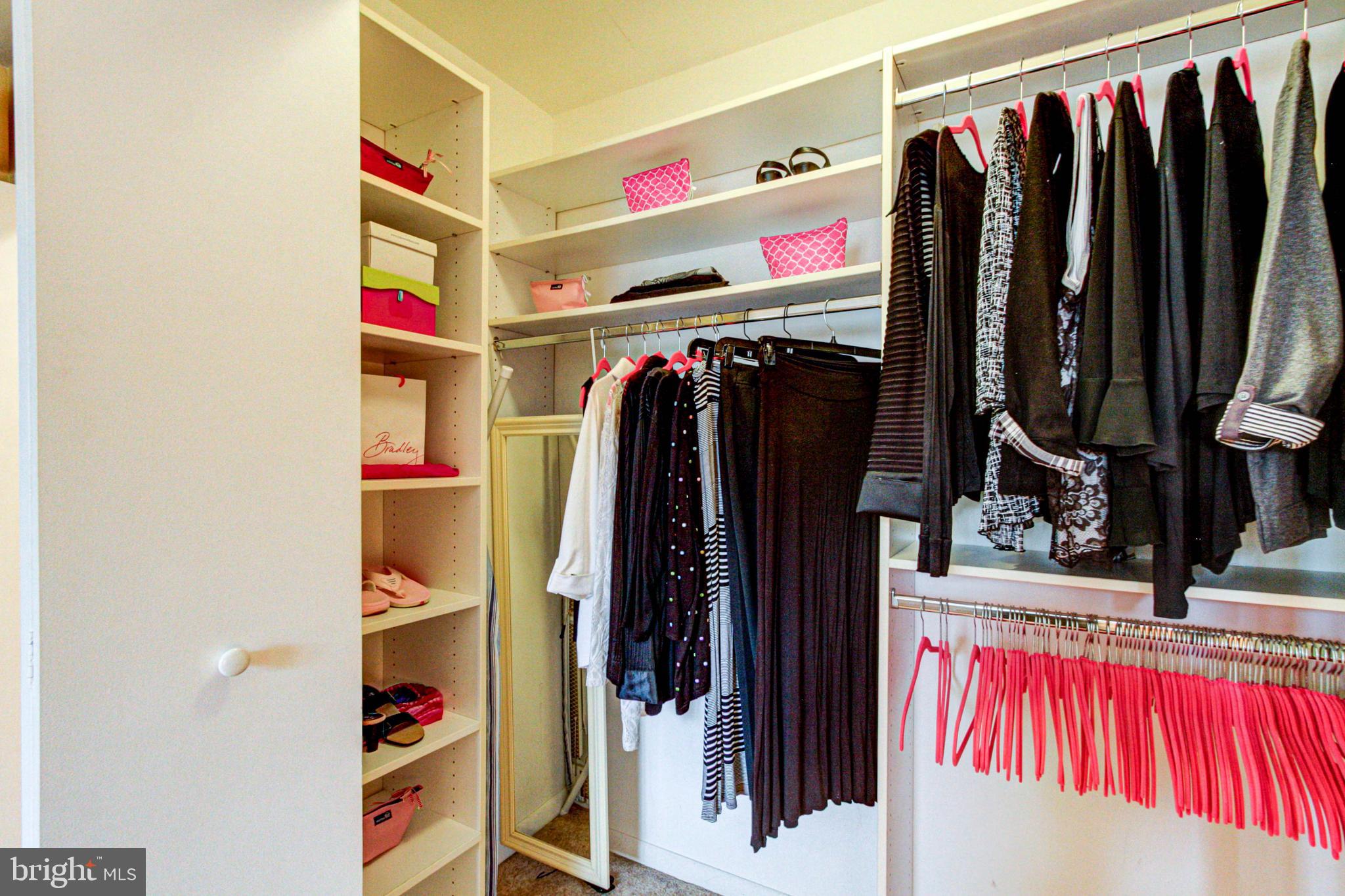 OAK HILL - Residential