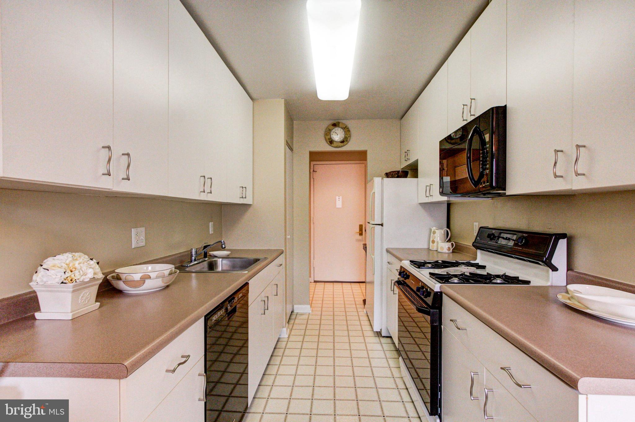 OAK HILL - Residential