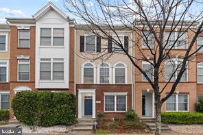 SOUTH RIDING - Residential Lease