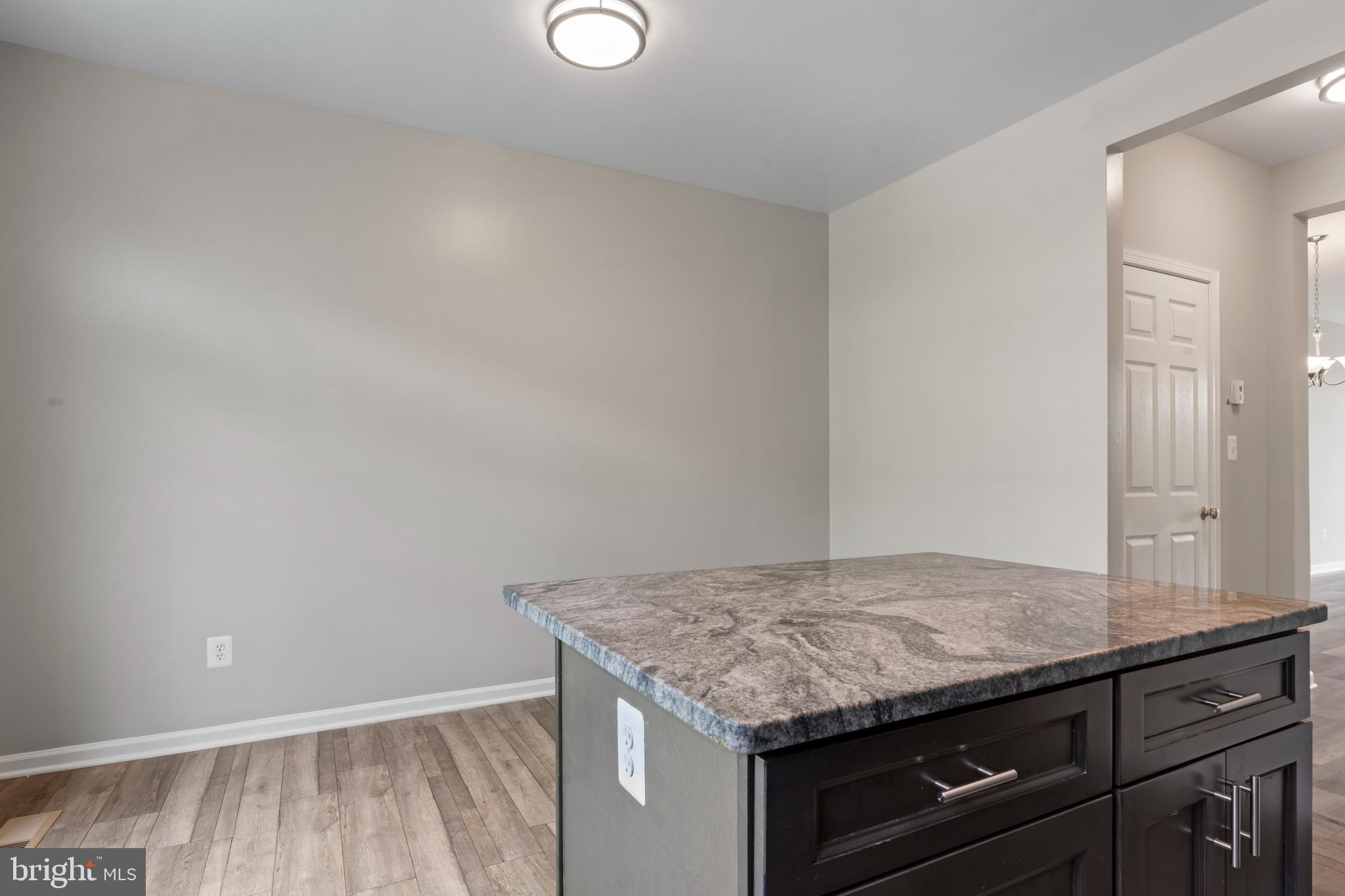 SOUTH RIDING - Residential Lease